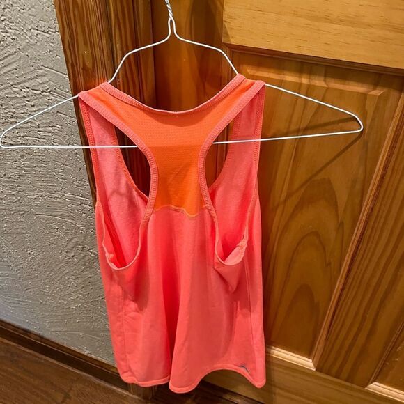 Danskin now size small orange tank top - Picture 2 of 3